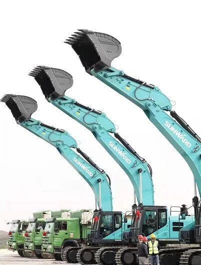 星际官网注册智能挖掘机亮相贵阳大数据科创城项目开工仪式