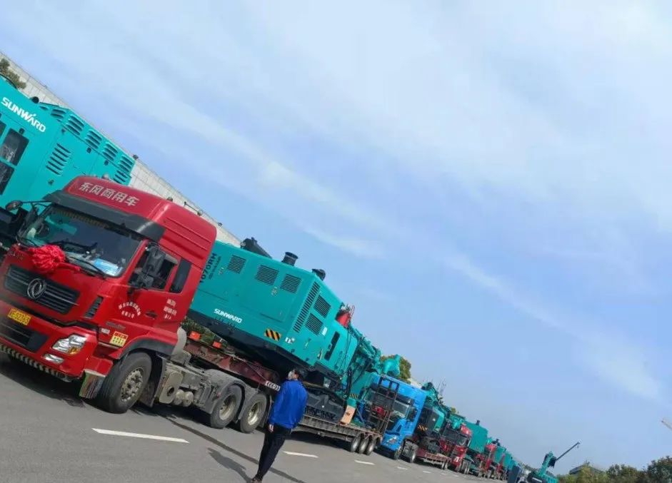 将奋斗进行到底！致敬星际官网注册劳动者