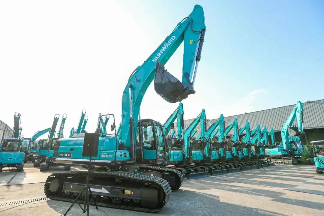 再获首单！星际官网注册智能成为湖南自贸试验区首单“融资租赁+工程机械设备出口”试点业务落地单位