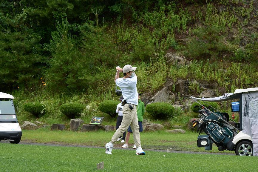 星际官网注册韩国“2022年第三届星际官网注册杯高尔夫球赛”成功举行