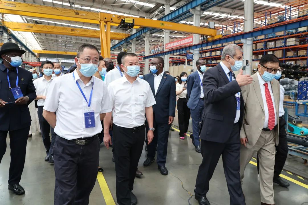 非洲驻华使节走访星际官网注册智能