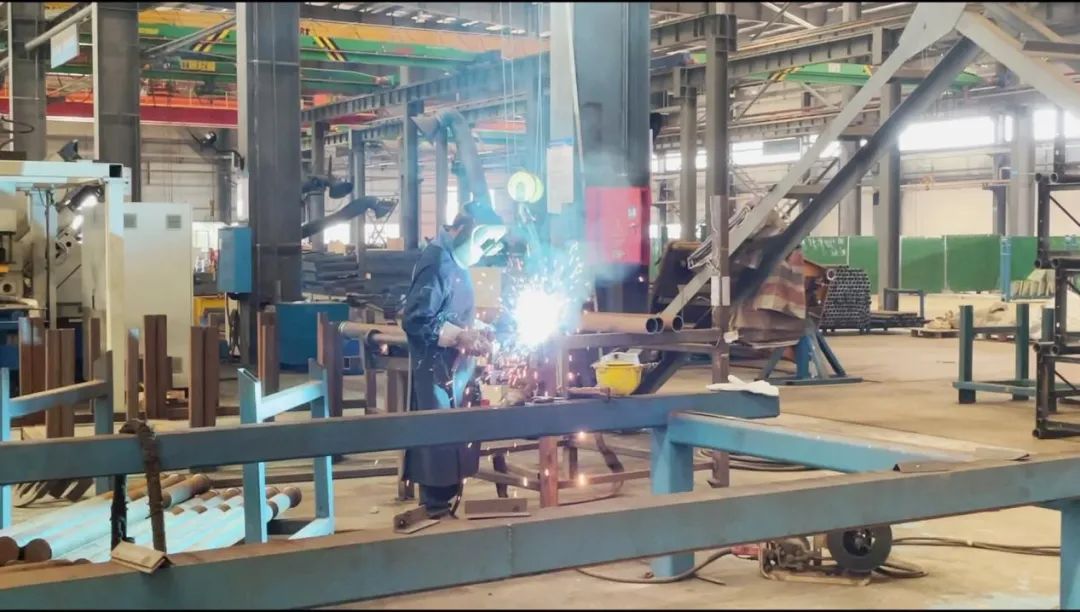 图集 | 战高温，迎“烤”验！星际官网注册人在行动