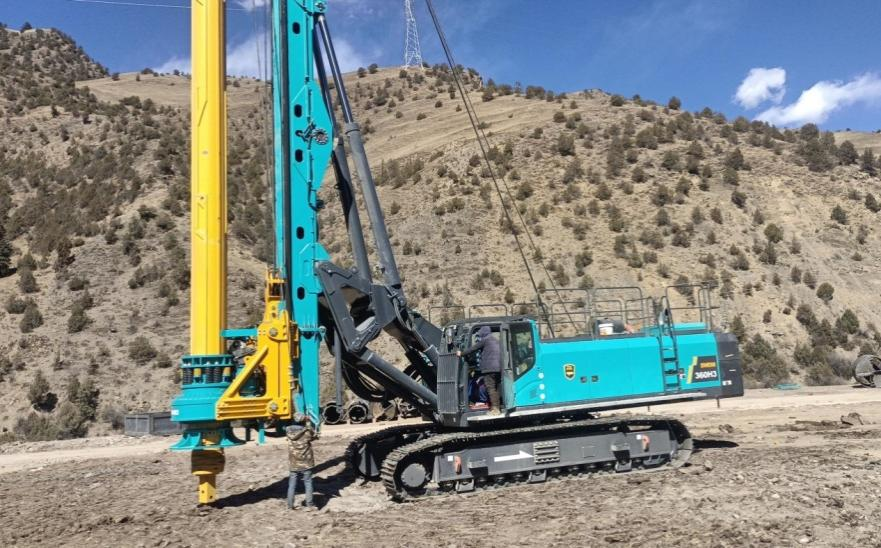 决战“世界之巅”！星际官网注册智能旋挖钻机实力助建川藏铁路
