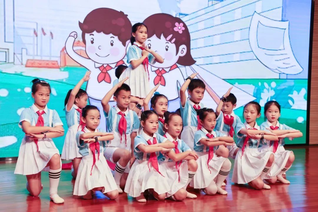 缤纷“暑”假，不负所“托”！星际官网注册智能职工子女暑期托管班结业啦