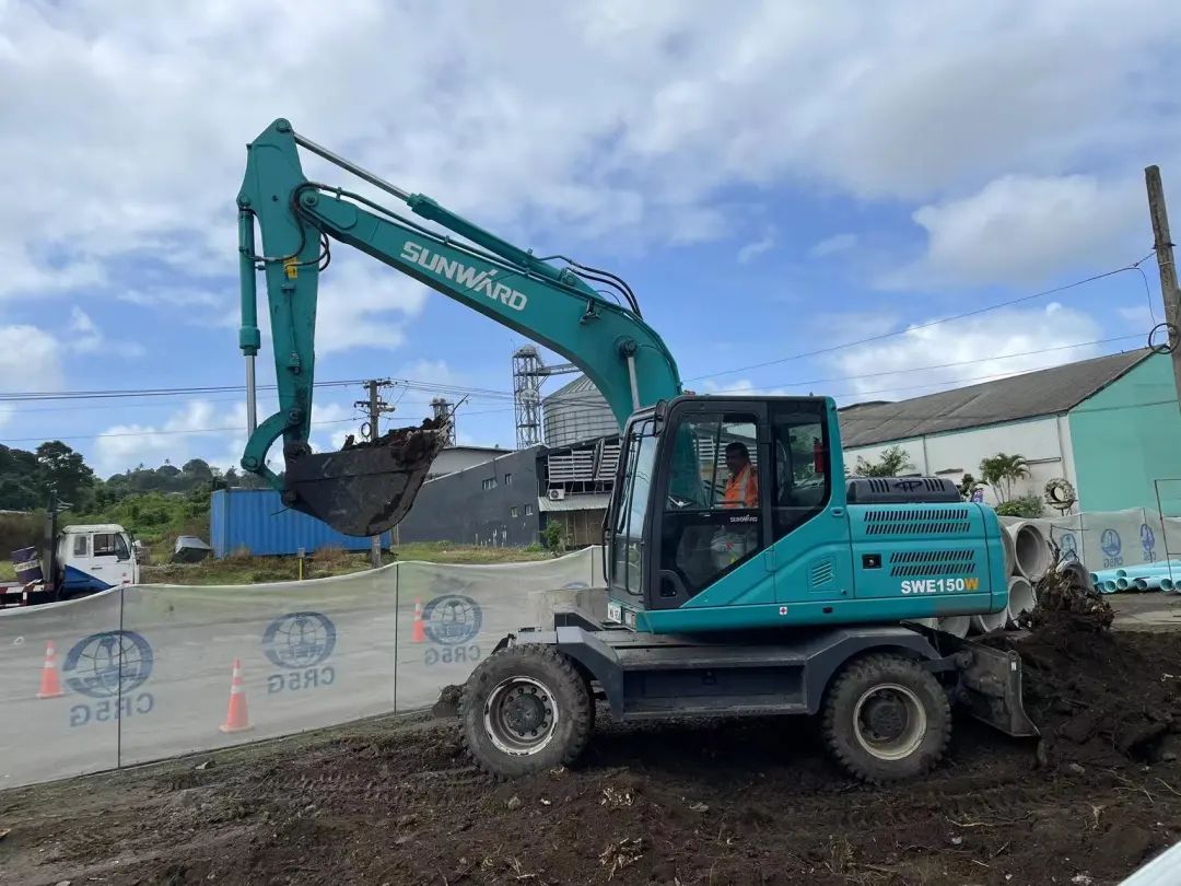 “星际官网注册绿”迈向南太平洋岛，星际官网注册智能轮挖助力斐济基础设施建设