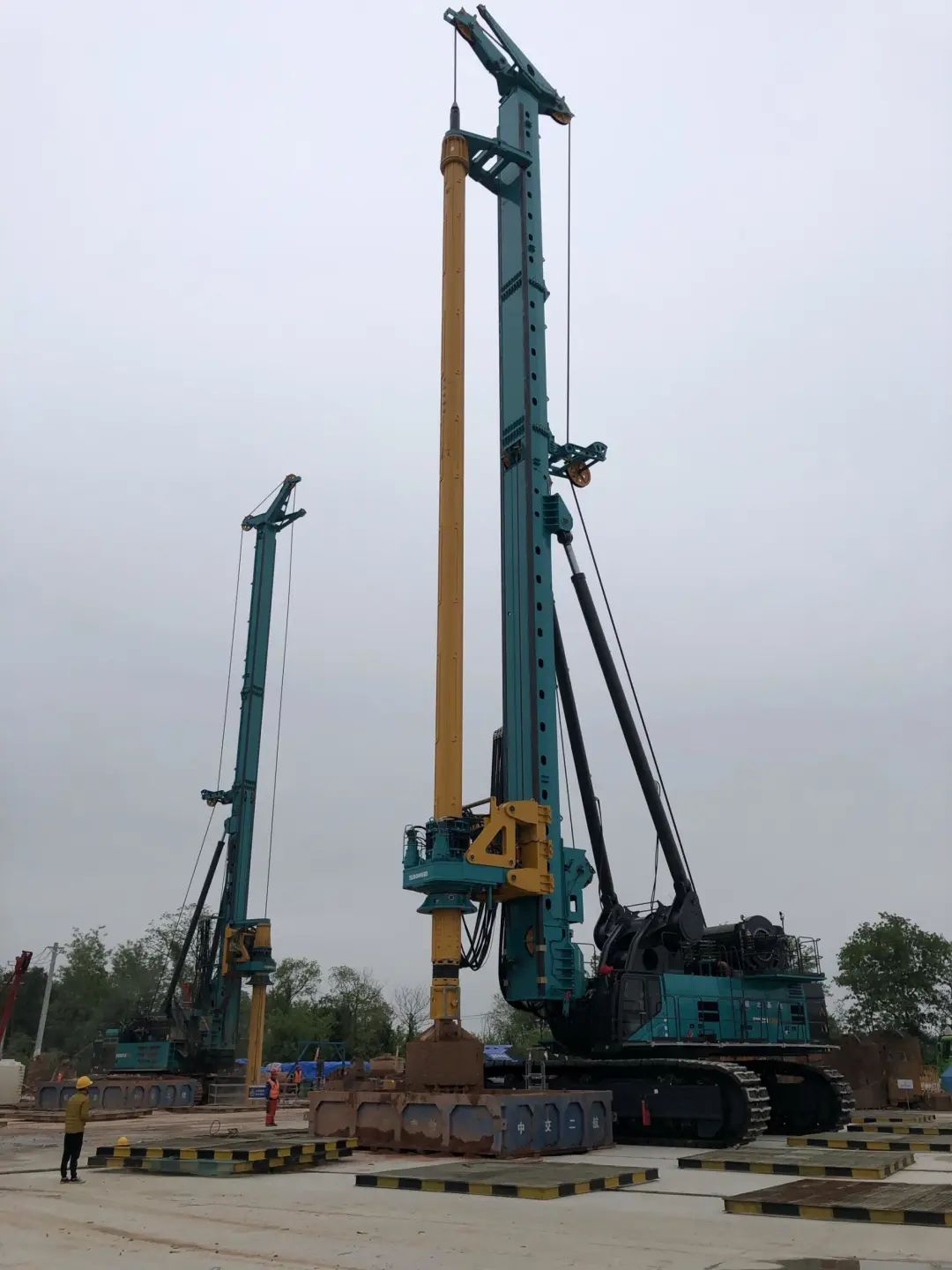 超级“桩”备实力亮剑！星际官网注册智能携手武汉乐成建设攻克燕矶长江大桥复杂地层施工难题