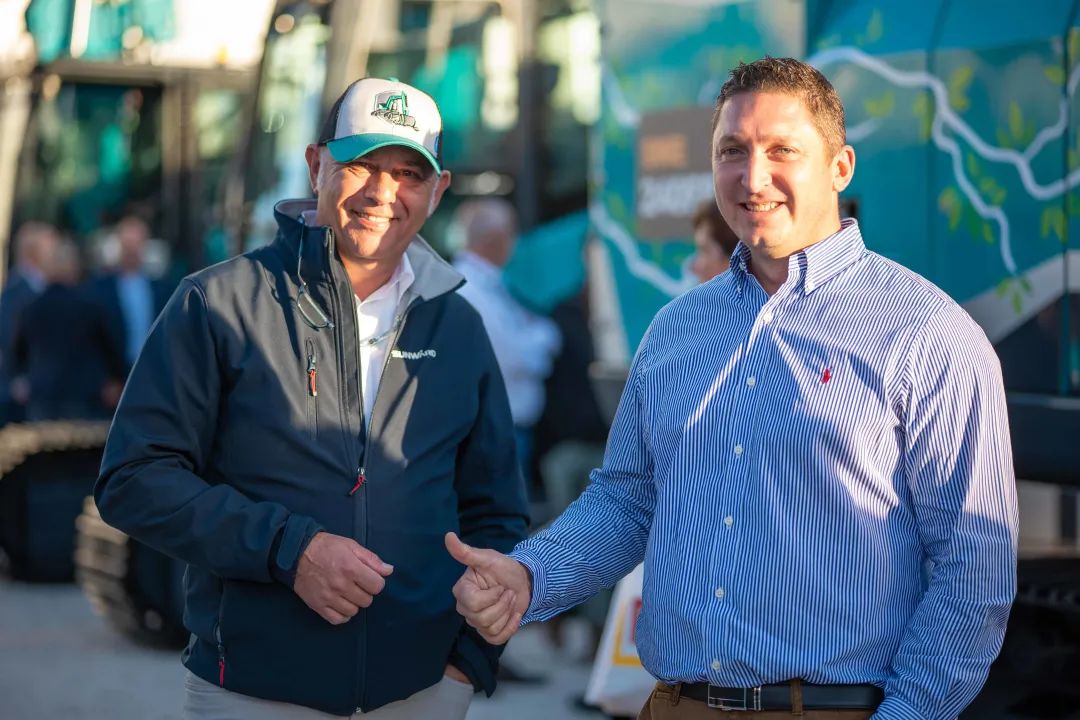 Bauma 2022 | 一组火热现场图带您重温星际官网注册智能德国宝马展之旅