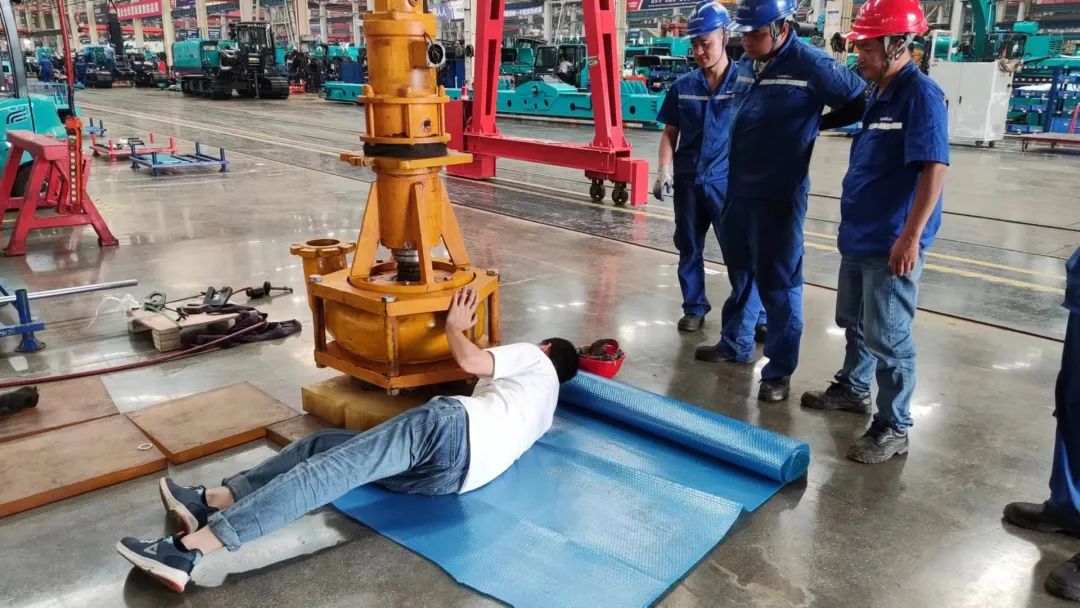 星际官网注册匠心 | 连续驻扎工地近百天，为星际官网注册人的坚守与付出点赞