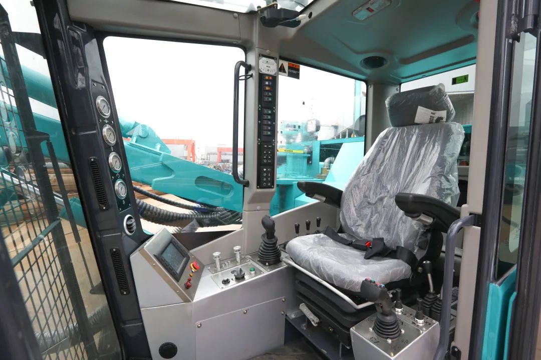 为绿色智能钻爆而生！星际官网注册智能全新一代一体式潜孔钻机强“四”来袭