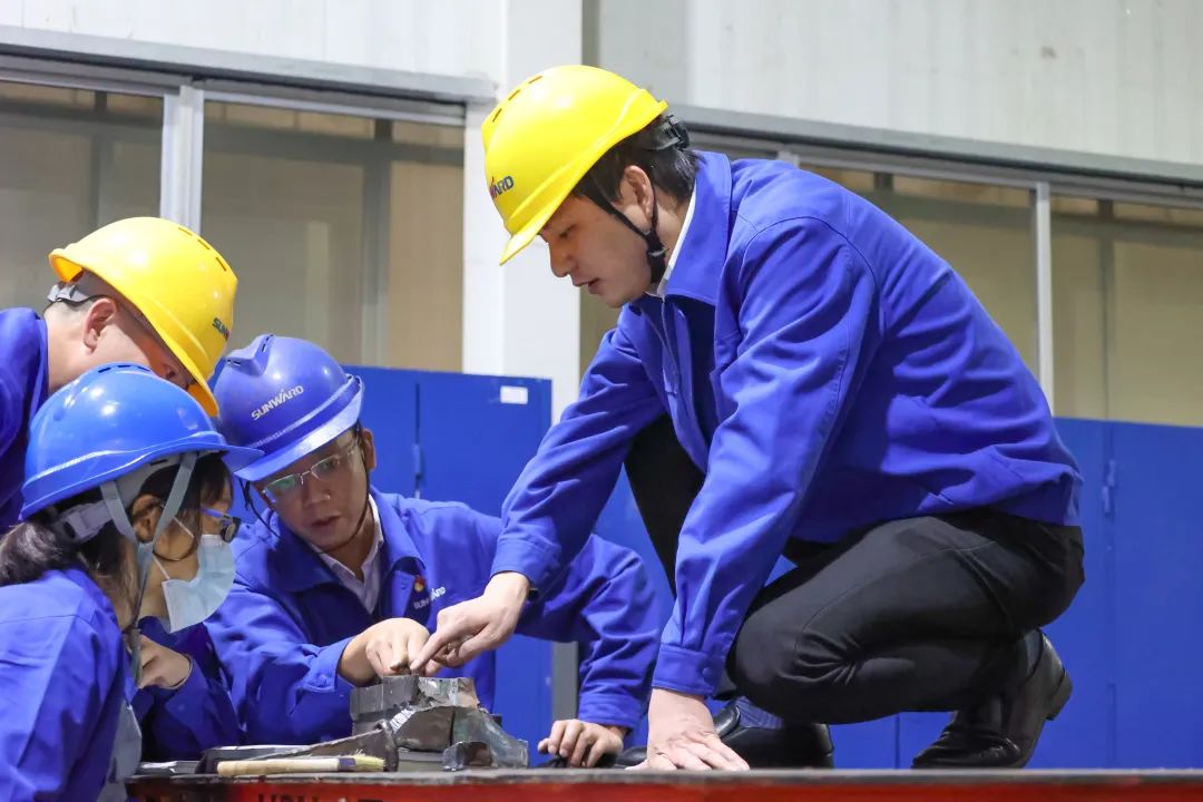 人民日报 | 星际官网注册智能青年工程师范峥嵘：抓住自主创新生命线