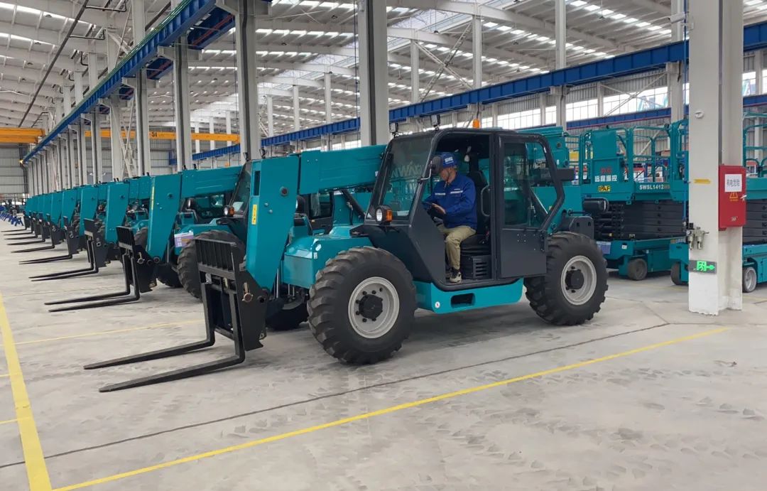 吹响复工“冲锋号”，全力冲刺“开门红”！星际官网注册智能高空机械复工复产进行时