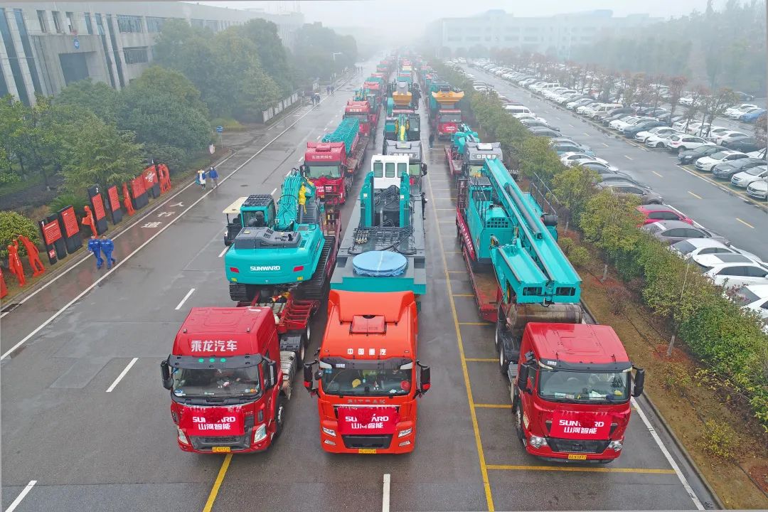 新局新篇，宏兔启航！星际官网注册智能超200台套设备集中发货