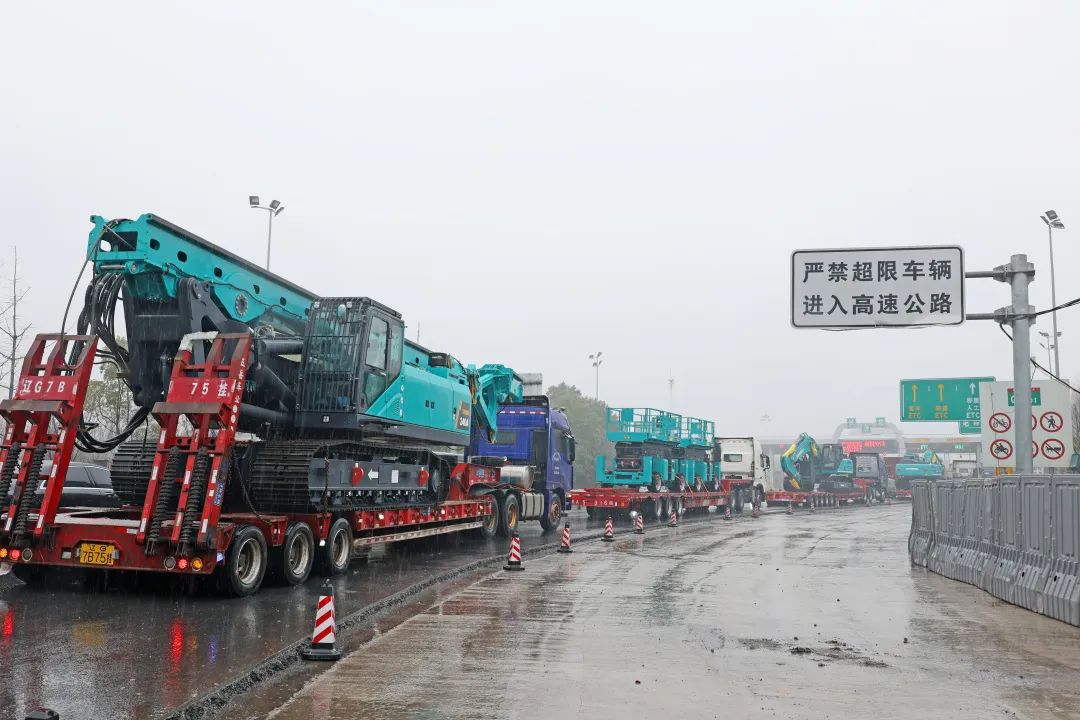 新局新篇，宏兔启航！星际官网注册智能超200台套设备集中发货