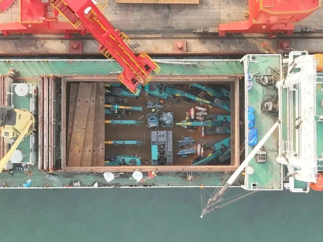 亿元设备“包船”出海！星际官网注册智能国际市场迎来开门红