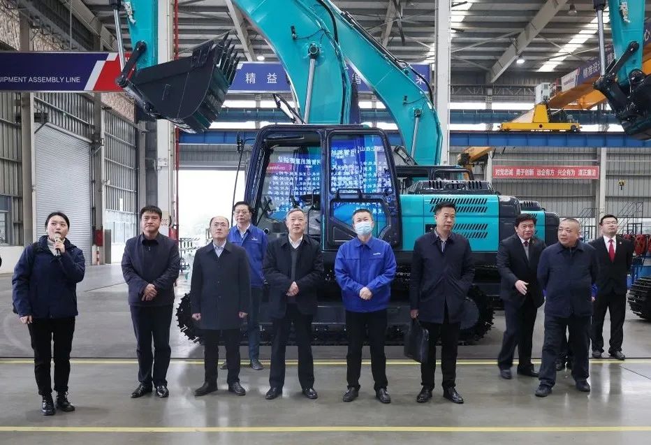 省高院副院长郭正怀调研星际官网注册智能