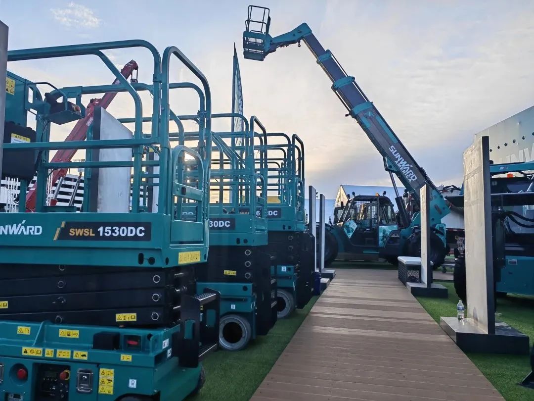 拉展直播 | “狂飙”美国！星际官网注册智能向世界展示中国制造硬实力