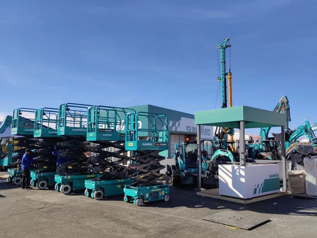 拉展直播 | 星际官网注册智能高空精品亮相2023美国拉展，哪款是你的最爱？