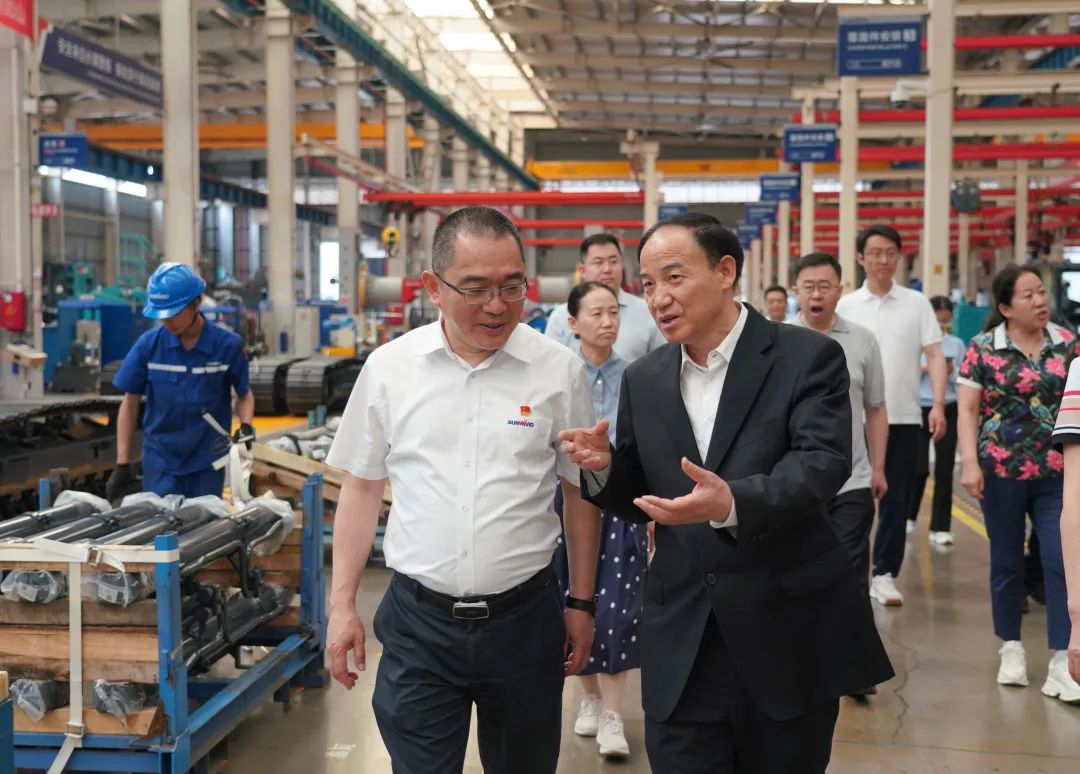 太原市政协主席操学诚调研星际官网注册智能