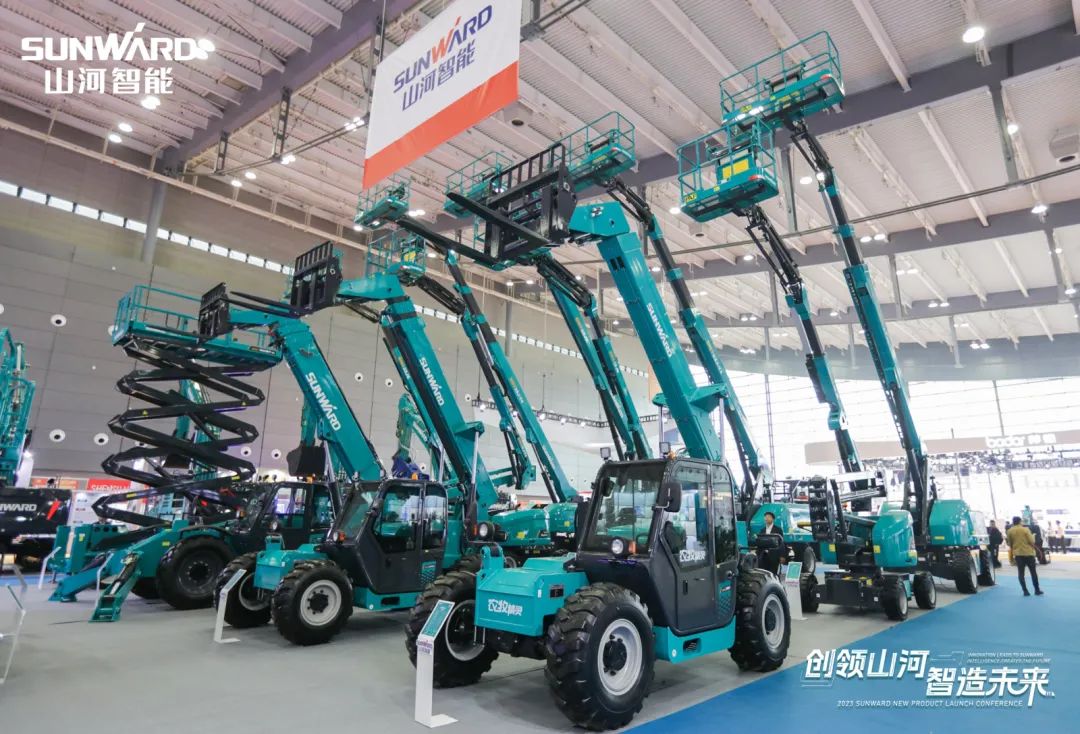 2023 CICEE | 星际官网注册智能亮相2023长沙国际工程机械展！智能化、电动化产品站C位