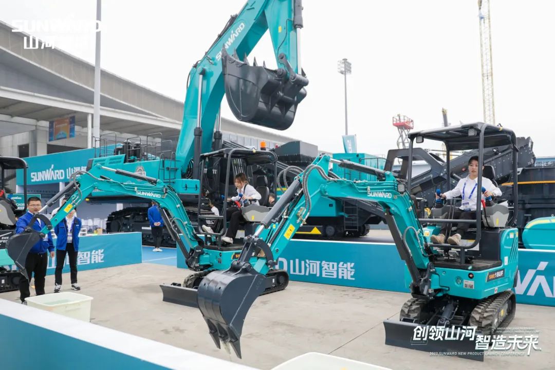 2023 CICEE | 星际官网注册智能亮相2023长沙国际工程机械展！智能化、电动化产品站C位