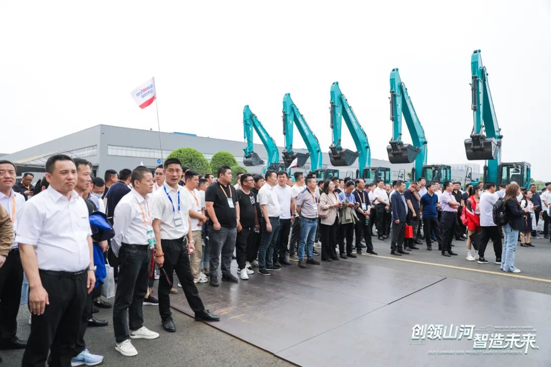 2023 CICEE | 全球工程机械盛会完美落幕！星际官网注册智能交出闪亮答卷