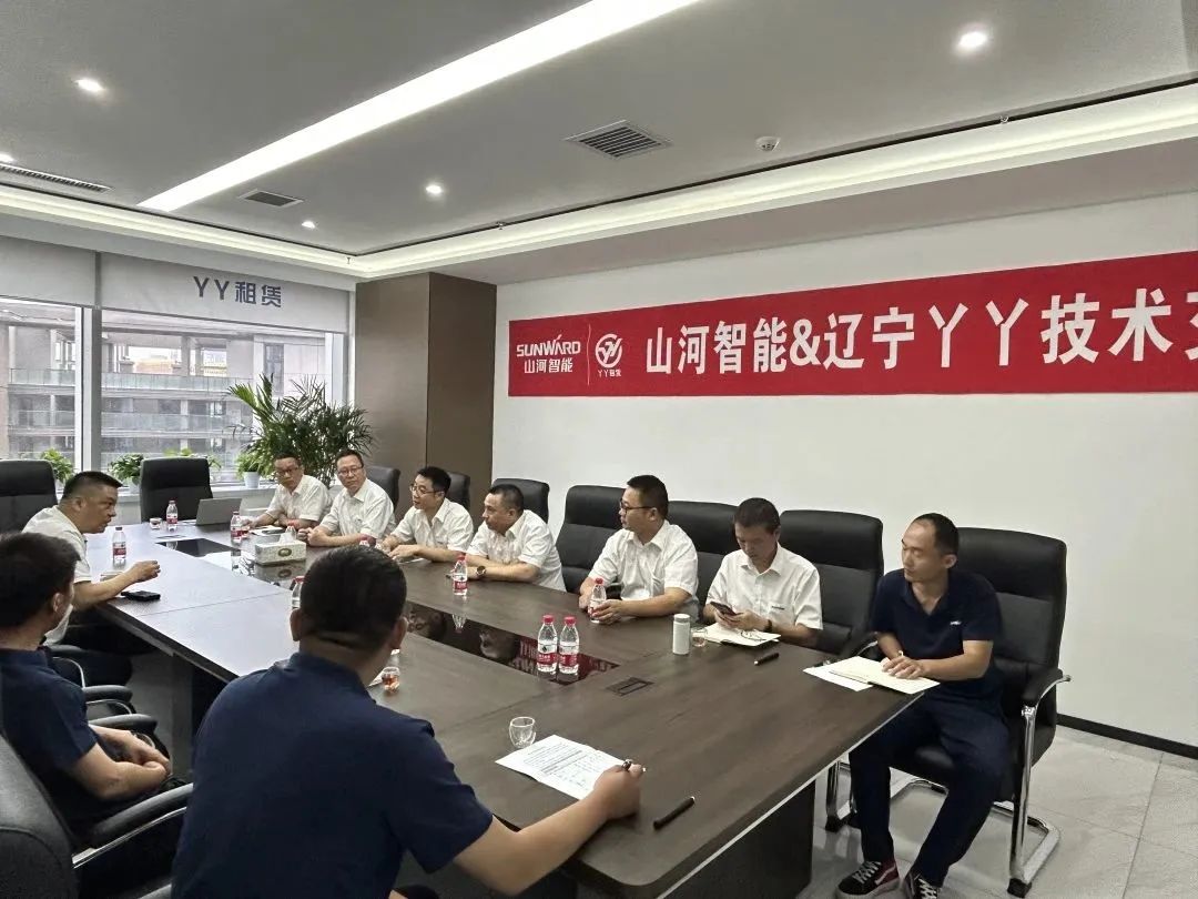 倾听客户心声！星际官网注册智能高空机械“服务万里行”走进东北