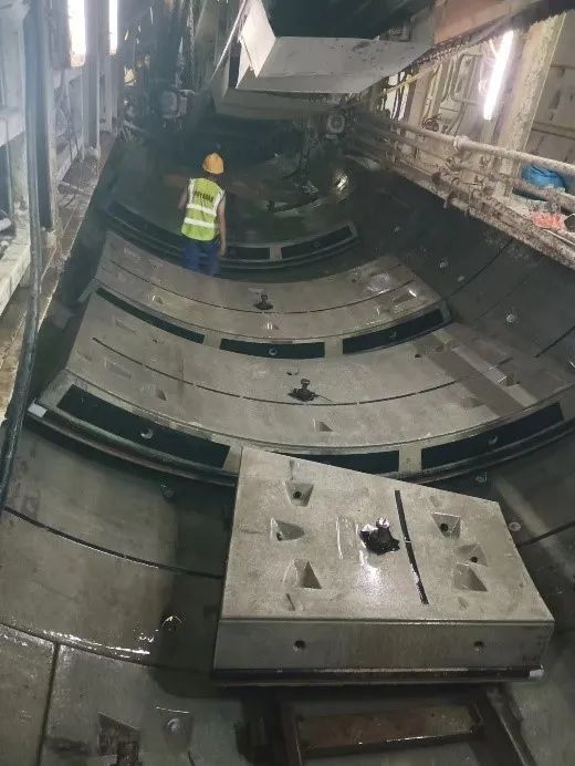 捷报！中铁星际官网注册深圳地铁3号线四期工程盾构施工圆满完成