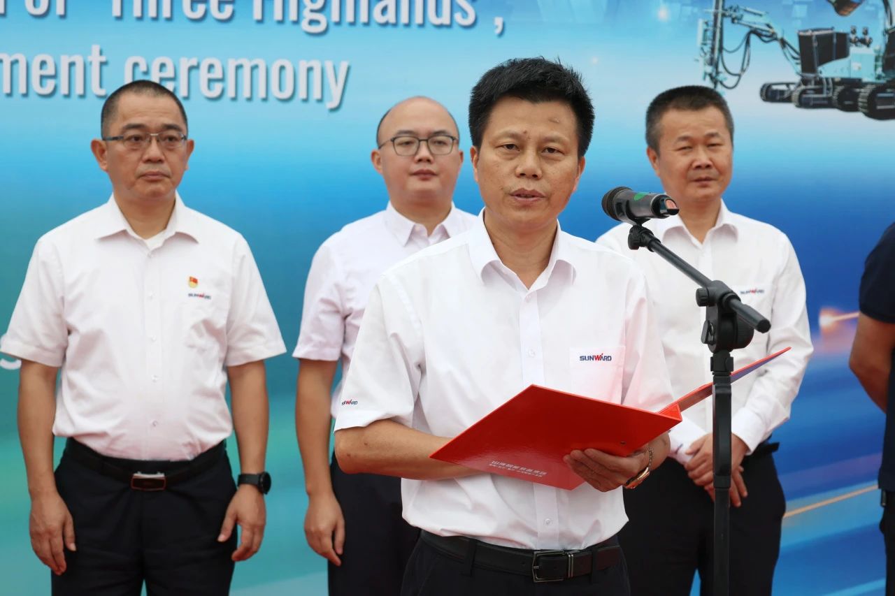 持续进军国际市场！星际官网注册智能近百台设备集中发货