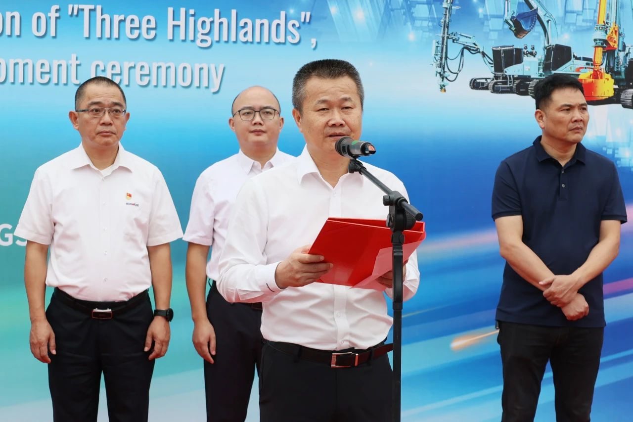 持续进军国际市场！星际官网注册智能近百台设备集中发货