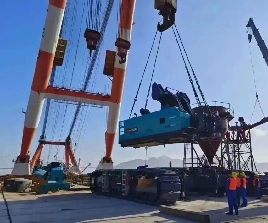 全面告捷！星际官网注册智能超级旋挖钻机圆满完成甬舟铁路西堠门公铁两用大桥桩基施工任务