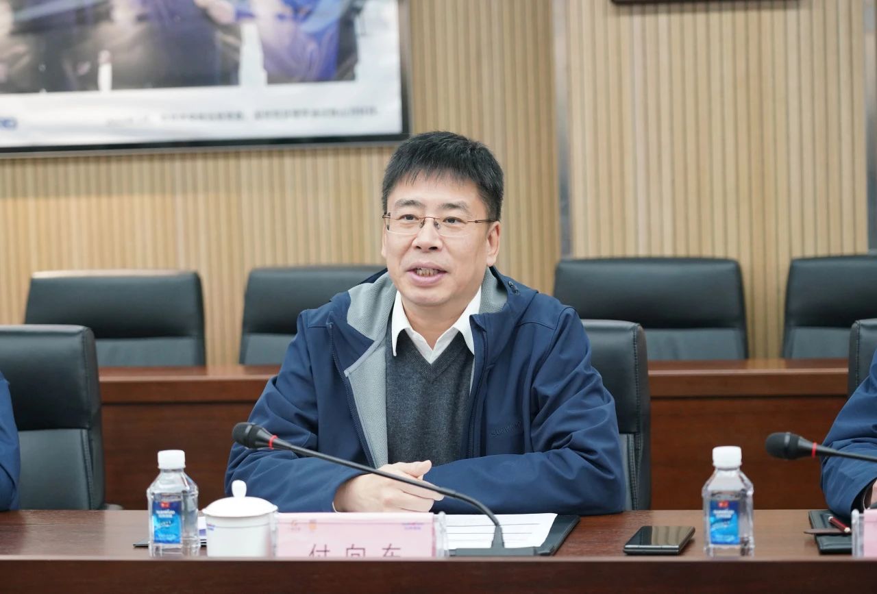 中国出口信用保险公司到访星际官网注册智能