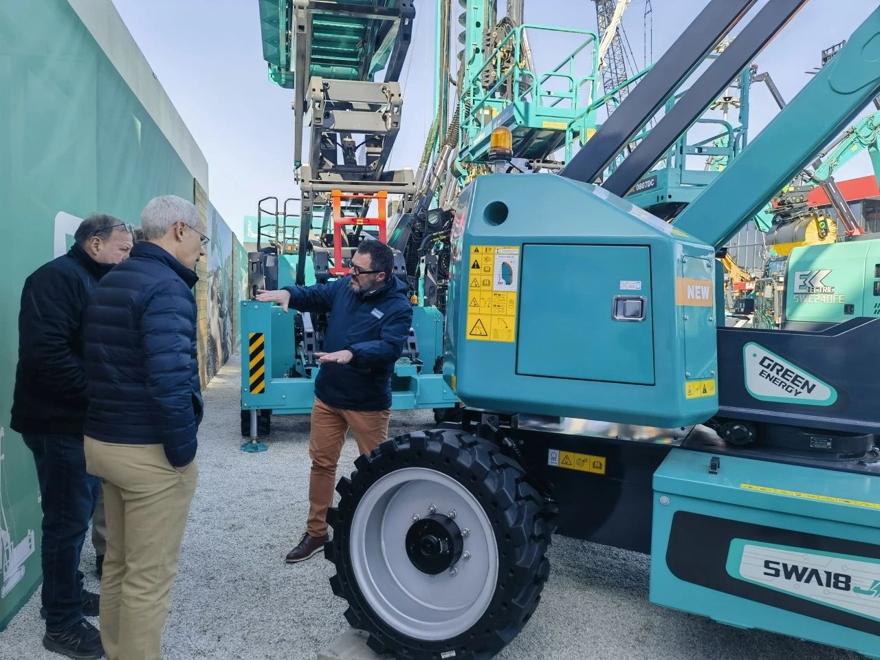 星际官网注册智能高空机械闪耀Bauma 2025！ 新能源技术与创新产品获全球瞩目