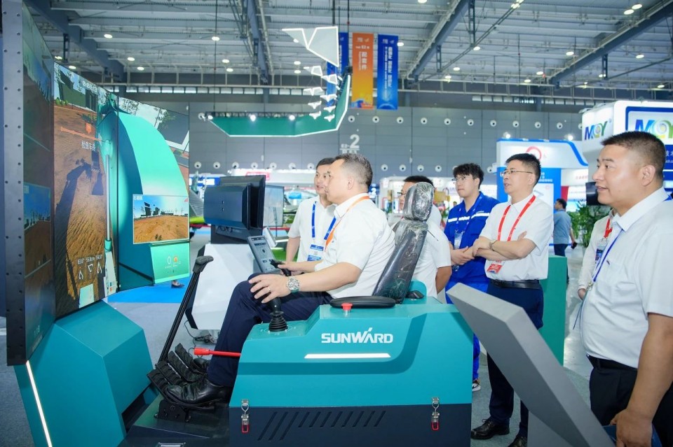 2025 CICEE | 星际官网注册智能实力闪耀2025长沙国际工程机械展