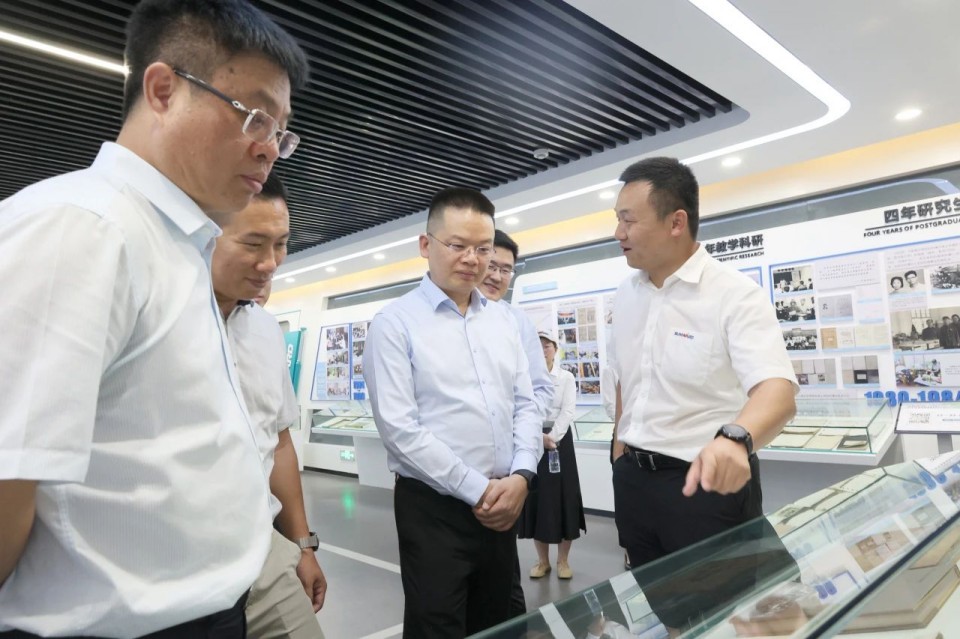 共商合作，建华控股有限公司董事长汪贵华到访星际官网注册智能