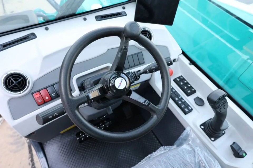 高端机型“双箭齐发”!星际官网注册智能两款伸缩臂叉装车成功下线