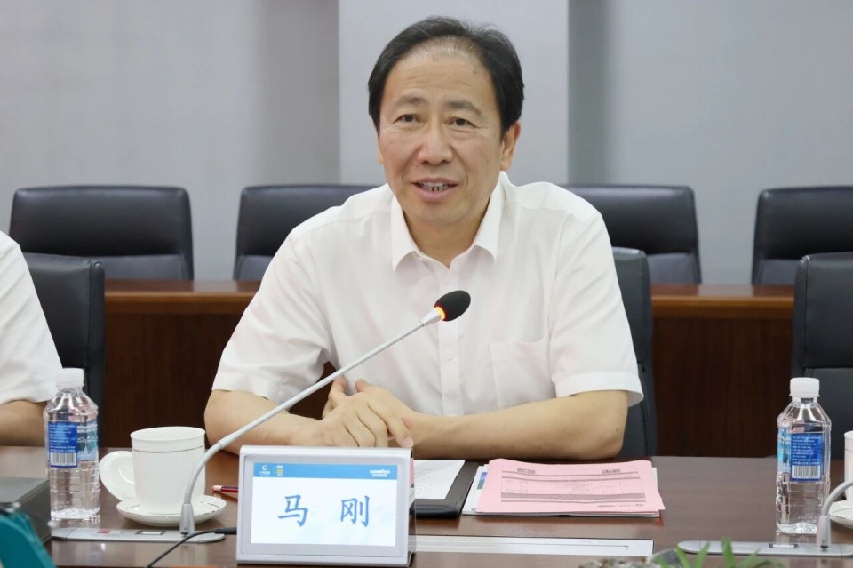 中国煤炭地质总局局长马刚到访星际官网注册智能,共谋绿色智能矿山装备发展新路径
